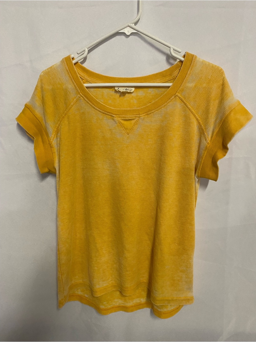 June And Delancy Yellow Short Sleeve Scoop Neck Top